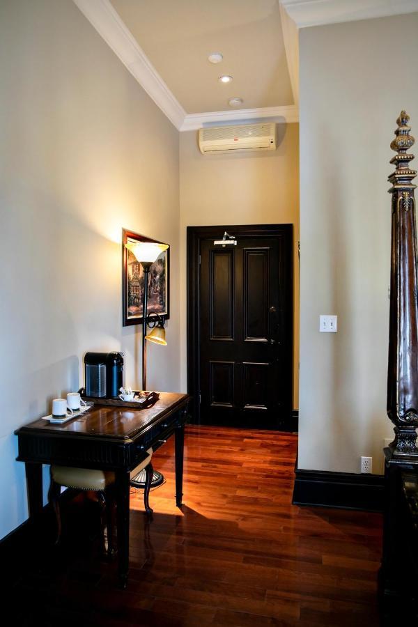 Puddicombe House Hotel New Hamburg Bagian luar foto