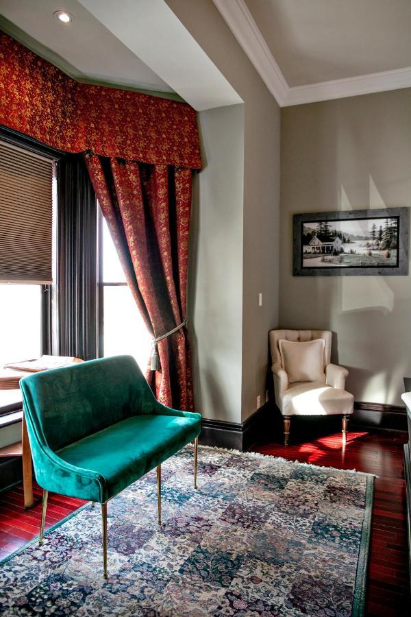 Puddicombe House Hotel New Hamburg Bagian luar foto