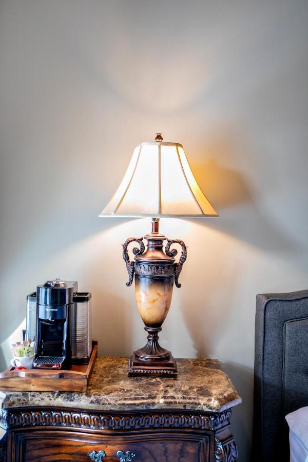 Puddicombe House Hotel New Hamburg Bagian luar foto