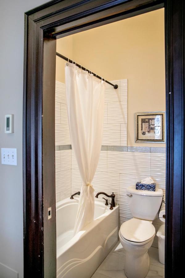 Puddicombe House Hotel New Hamburg Bagian luar foto
