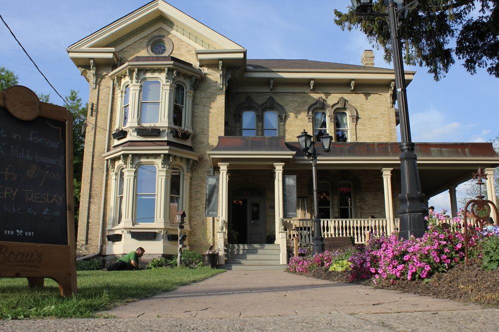 Puddicombe House Hotel New Hamburg Bagian luar foto